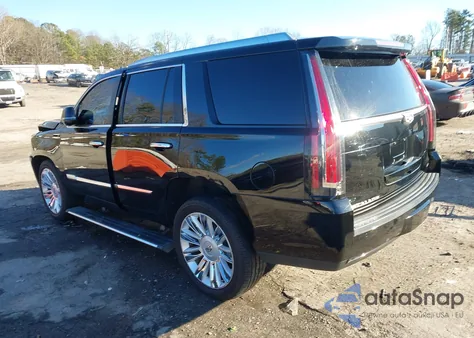 2015 Cadillac Escalade Platinum z USA, uszkodzony, nr VIN 1GYS4PKJ6FR677189